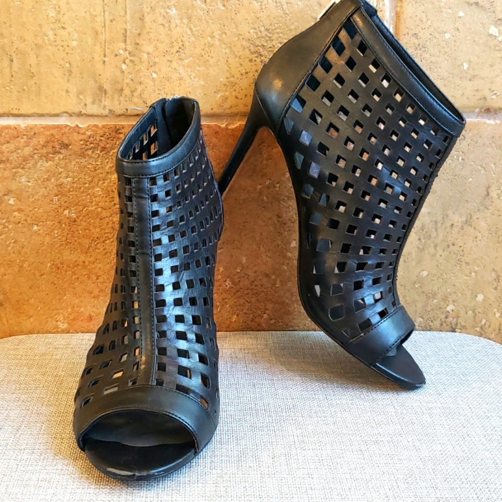 Charles by Charles David Black Leather Caged laser cut heels size 7